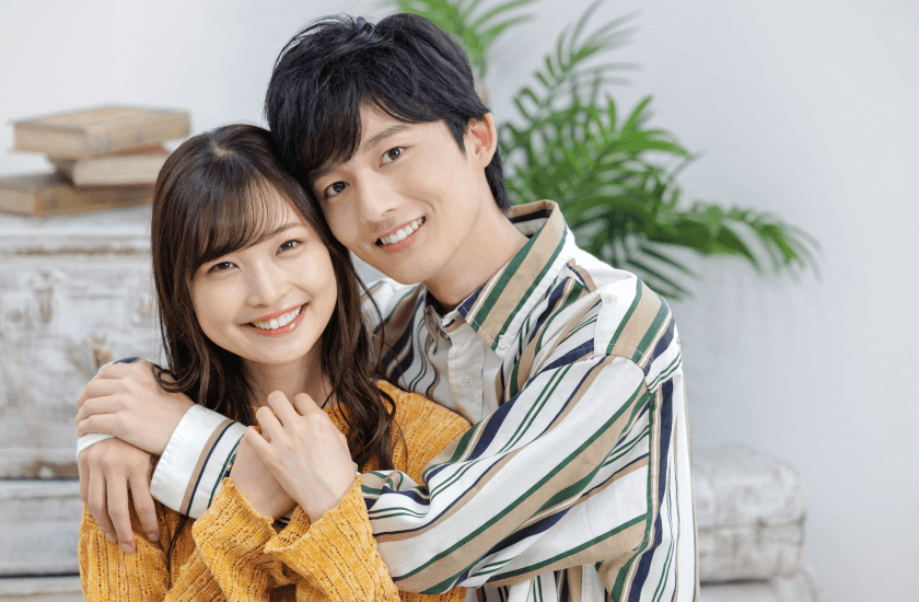 成婚した新郎新婦のイラスト